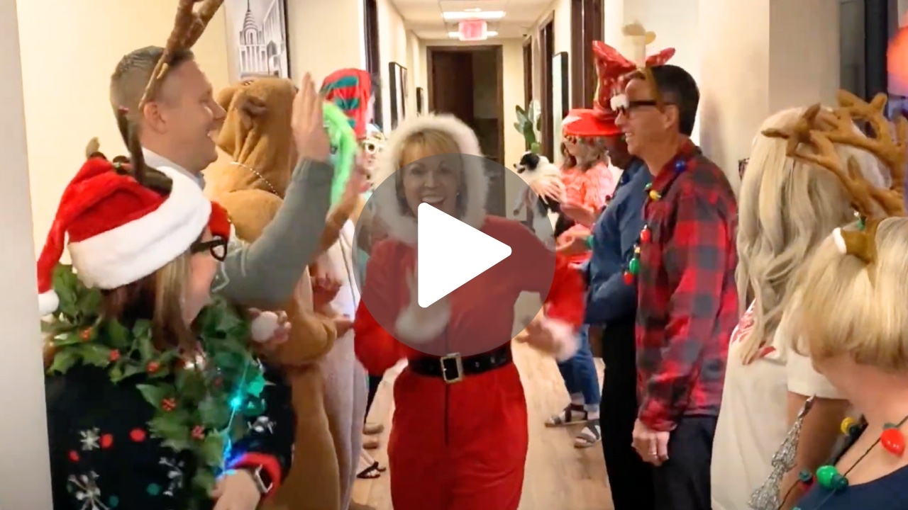 Top 10 Xmas videos thumbnails (1)-1